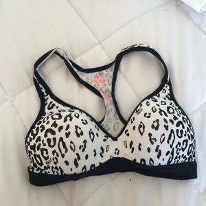 Victoria's Secret PINK sports bra